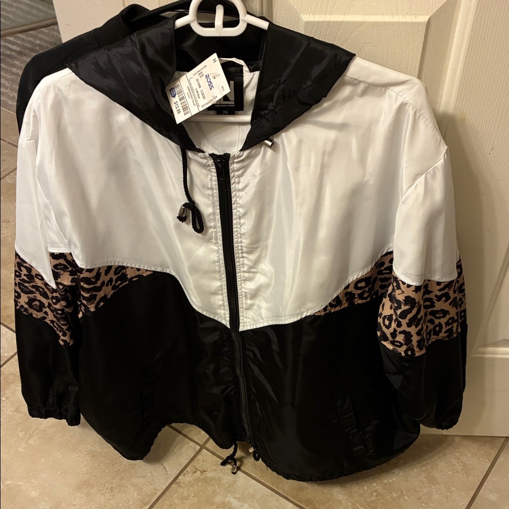 New Look Black and White Bomber Jacket with Leopard Print